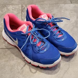 Nike sneakers revolution 2